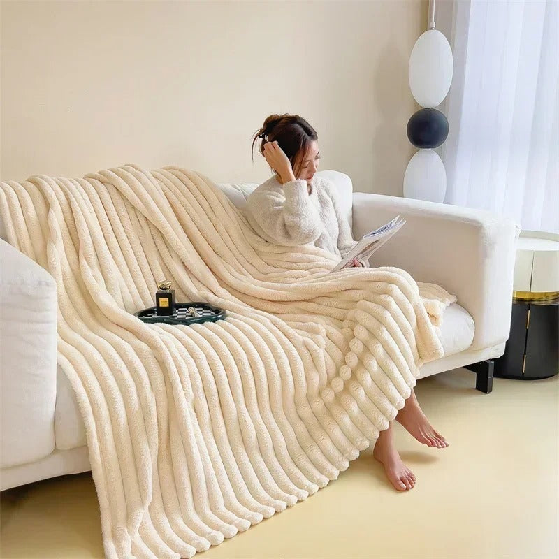 New Imitation Rabbit Velvet Autumn Warm Blankets for Beds Soft Fluffy Coral Fleece Throw Blankets for Sofa Warmth Bed Sheets