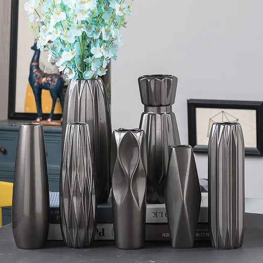 Creativity Black Vase Handmade Handicrafts Fashion Ceramic Tabletop Flower Vase Study Hallway Home Wedding Decoration